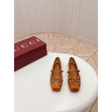 Gucci Flat Shoes